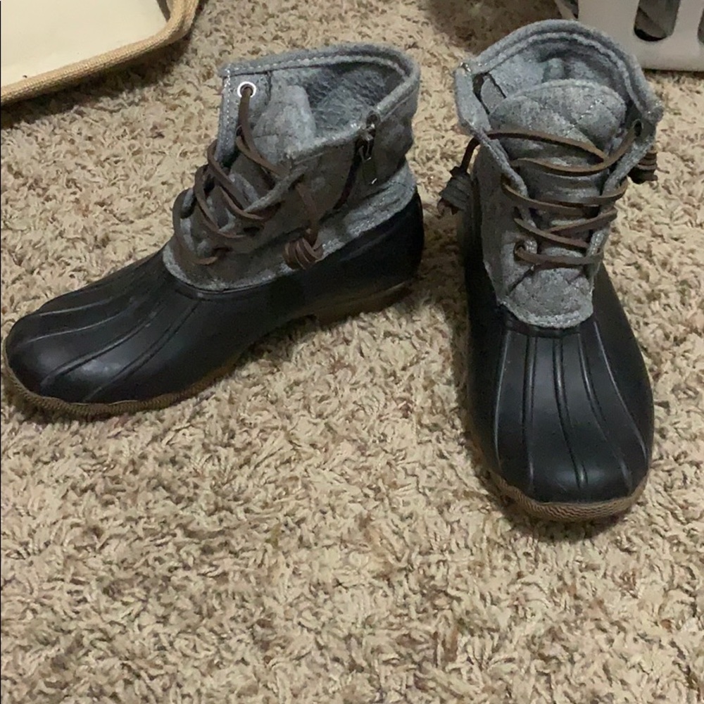 Steve Madden Rainboots